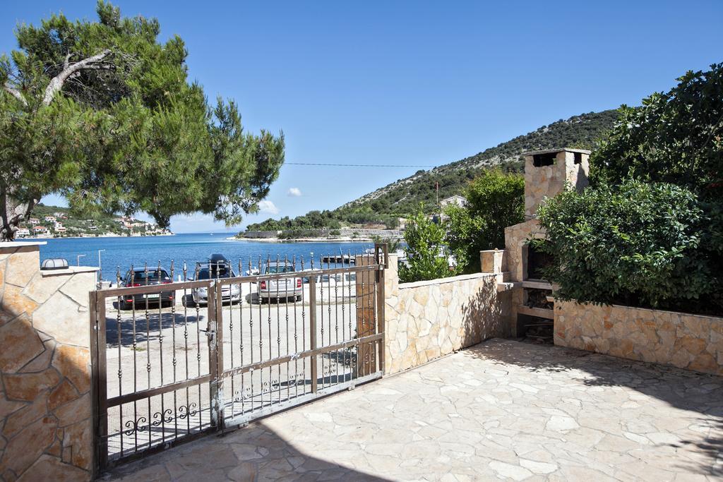 Villa Stana Vinišće Kültér fotó